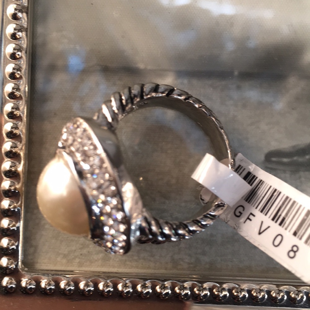 Gorgeous Faux pearl With white rhinestones - Picture 4 of 5